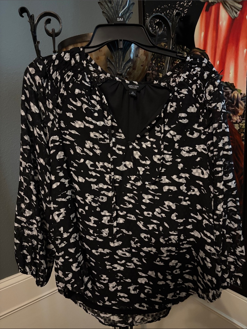Simply Vera Vera Wang Black and White Printed Peasant Blouse - M